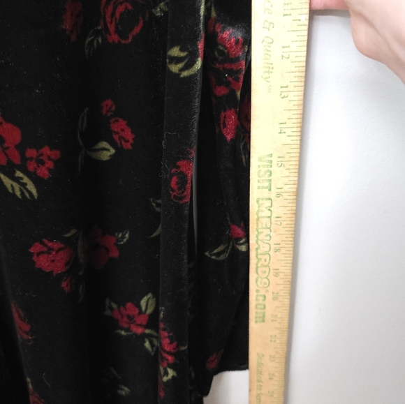 Falls Creek Womens Dark Floral Velvet Dress Size XL Black Stretch Whimsigoth - Picture 9 of 11